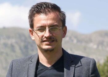 Lul Basha i pashmangshëm