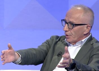 “Po vepron gabim”… Mark Marku për Albin Kurtin: Pse e bën garipin kur s’ke fuqi ta bësh?