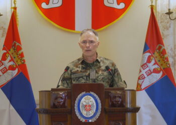 Shefi i shtabit të ushtrisë serbe: Jemi gati të zbatojmë çdo urdhër të Vuçiç