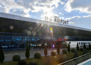 Dy persona qëllohen për vdekje në aeroportin e Moldavisë