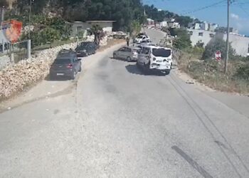 VIDEO/ Ishte në arrest shtëpie për plagosje, 33-vjeçari arrestohet duke transportuar 9 kg kanabis drejt Greqisë