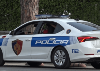 Aksident me vdekje në Tiranë, motori përplas këmbësorin