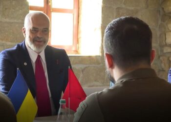 Rama takohet me Zelenskin, presidenti ukrainas: Faleminderit për sanksionet kundër Rusisë