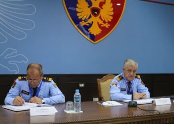 Rrumbullaku takim me strukturat e policisë kufitare: Të rritet vigjilenca për kontrollin e kufirit tokësor. Pika e kontaktit me…!