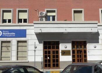 Incidentet nga mbështetësit e Bashës/ Kolegji i Kryetarëve të PD: Dënojmë çdo akt dhune