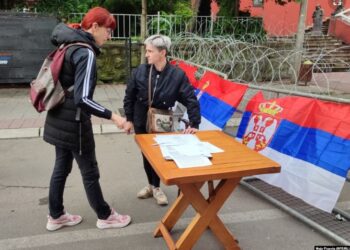 Dita e pestë e protestave në Veri, serbët firmosin dhe e quajnë “ditë pune”