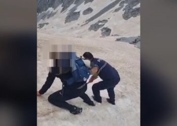 Turistët holandezë bllokohen në Malin e Jezercës, shpëtohen me helikopter
