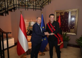 Veliaj pret kryetarin e Parlamentit austriak: Mirënjohje për mbështetjen që i jepni Shqipërisë. Sobotka: Tirana, një kryeqytet magjepsës!