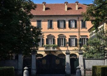 FOTOT/ Nga bizneset te vilat luksoze dhe pronat, ja si do ndahet pasuria 4 miliardë euro e Berlusconit mes trashëgimtarëve