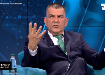 “Punonjësit e administratës po futen në burg”/ Deklarata e fortë e avokatit: Më vijnë në zyrë dhe ankohen se…!!