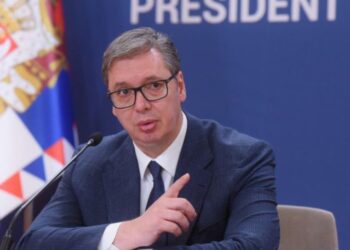 Trembet Vuçiç, fton opozitën për bisedime: Dua të flas, por jo nën presion, shantazh dhe kërcënim
