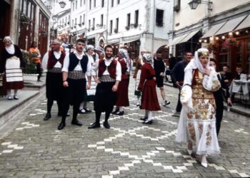 Mbahet në Gjirokastër “Fundjava Kulturore Greke”, rritet bashkëpunimi kulturor midis vendeve