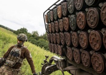 Rusia sulmon me bombë thërrmuese Ukrainën, plagoset kameramani i Deutsche Welle