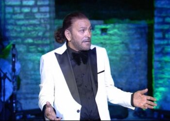 Poezi dhe interpretim, Timo Flloko mbush plot Amfiteatrin në Butrint në një mbrëmje unike