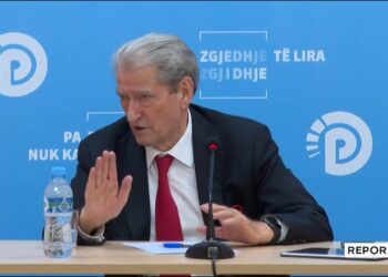 Në listën e zezë të SHBA e Britanisë: Berisha tregon nesër varintin e tij për non gratën e Mbretërisë së Bashkuar