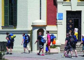 Turizmi/ Në janar-qershor në Shqipëri erdhën 3,4 milionë të huaj