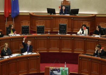 Kuvendi miraton ligjin për legalizimin e kanabisit mjekësor, diplomat e mjekësisë dhe ASH-në