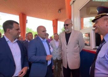 Kontroll i përbashkët në Qafë-Thanë/ Rama: Impakt i jashtëzakonshëm! Kovaçevski: Si BE, s’ka pse të kemi kufi
