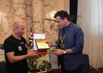 Veliaj nderon Ekipin Kombëtar të MMA-së: Krenar për kupat që i sollët Tiranës!
