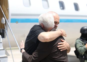 Bill Clinton përfundon vizitën në Shqipëri: Emri tjetër i Nju Jorkut është West Albania