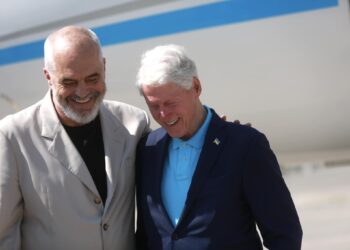 Rama publikon foton e parë pas takimit me Clinton: Me mikun e përjetshëm të kombit shqiptar