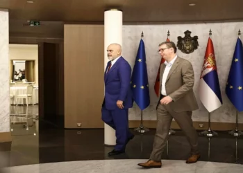 Zbardhen detaje nga darka Rama-Vuçiç, ja kush iu bashkua tryezës