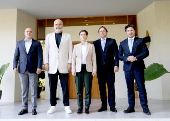 Takimi informal me liderët e rajonit, Rama poston foton: Plan i ri për mbështetjen financiare dhe ekonomike nga BE
