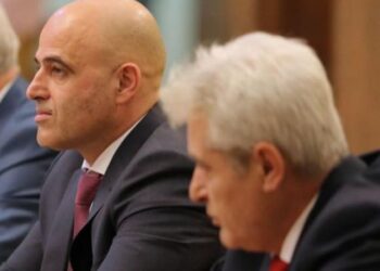 Ministrat e Ali Ahmetit largohen nga qeveria e Maqedonisë së Veriut