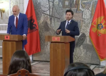 “Situatë absurde në veri…”/ Rama: Është koha të jemi bashkë, jo të kthejmë institucionet në kulla e të ngujohemi