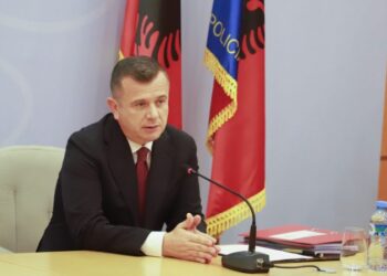 Sfida e ministrit Balla: Luftë sistematike ndaj drogës në të gjithë vendin
