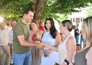 Basha për protestën e studentëve të mjekësisë: Mjekët s’mbahen me detyrim, por duke u përmirësuar kushtet e punës e rritur pagat