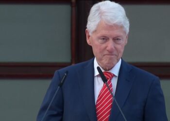 Bill Clinton: Kur isha i ri e shihja në hartë Shqipërinë si një mister, kurrë se kisha menduar që do vija këtu si President