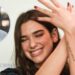 Gjatë pushimeve Dua Lipa i sugjeron ndjekësve dy libra nga Ismail Kadare!