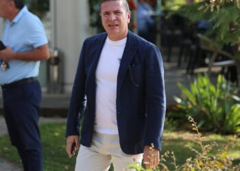 “Më mirë do të bëhet”/ I lirua nga detyra si Sekretar i Përgjithshëm i PS, Gjiknuri u përgjigjet shkurt mediave
