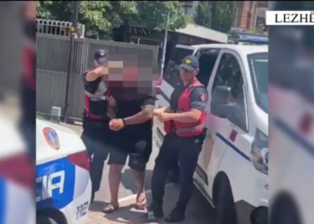 Pjesë e një rrjeti të trafikut të kokainës/ Operacion i përbashkët me Italinë, arrestohen dy persona në Lezhë