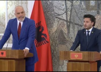 “Situatë absurde në veri…”/ Rama: Është koha të jemi bashkë, jo të kthejmë institucionet në kulla e të ngujohemi