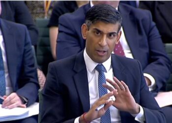 Kryeministri britanik: Kurti dhe Vuçiç kanë përgjegjësi për të ulur tensionet