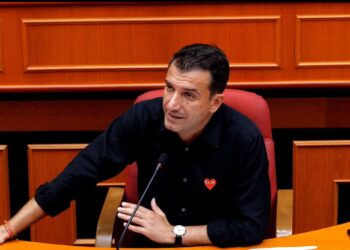 Veliaj jep lajmin e mirë: 300 të punësuar nga grupet vulnerabël në Bashkinë e Tiranës