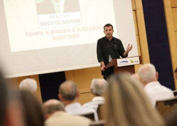 Ceremoni përkujtimi në 110 vjetorin e lindjes së mjekut të njohur, Koço Gliozheni, Veliaj: Aseti numër një i qytetit janë njerëzit