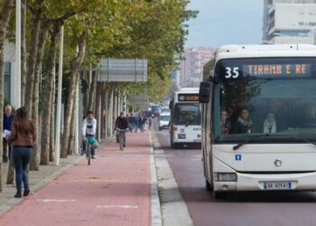 Unioni i Transportit Publik: Nga e hëna reduktojmë autobusët në Tiranë