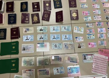 Deri në 10 mijë euro për dokumente false, lihen në burg 3 “laborantët” e arrestuar në Korçë