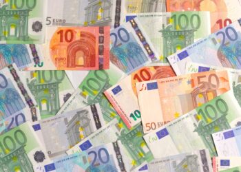 Euro e mbyll javën në rënie! BSH: Dobësimi i monedhës, më shumë në Korrik dhe Gusht