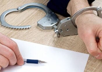 Pse ndonjëherë njerëzit e pafajshëm pranojnë fajësinë? Ja ç’thotë eksperimenti