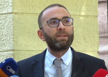 Rrëzohen kërkesat e PD për interpelancë dhe mocion me Ramën, Bardhi: Kuvendi “dyqan personal” i Zotos dhe Mërtirit