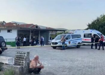 Një person i vrarë në Lezhë, 42-vjeçari ekzekutohet para marketit