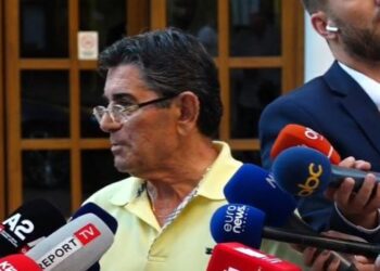 “Zgjedhjet e sotme të ligjshme”/ Gjana: Këshilli Kombëtar i thirrur nga Bardhi si shalqi i shartuar, bostan me kungull