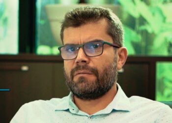 Drama e shmangshme e arsimit