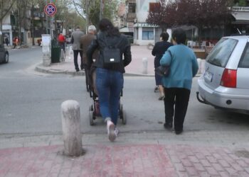 Nis aplikimi i gjobave për këmbësorët që shkelin rregullat e qarkullimit: Konsiderohen si një shkak kryesor për aksidentet rrugore