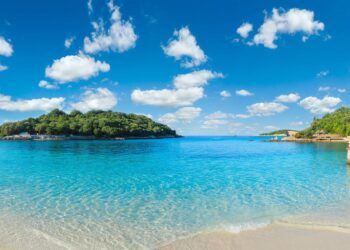 INSTAT: Gjermanët dhe italianët, kalojnë në numër turistët nga Kosova