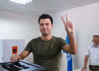 Voton Basha dhe shprehet optimist: Dalje masive, demokratët e vendosin sot ringritjen e PD